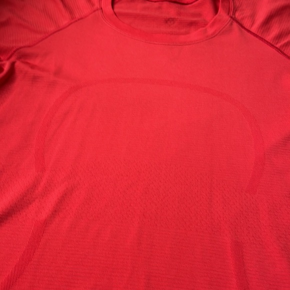Lululemon Swiftly Tech 2.0 Short Sleeve - Picture 2 of 4